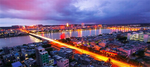 加盟英雄煮麻辣烫在大通回族土族自治县开店什么位置好，在大通回族土族自治县加盟麻辣烫店投资前景好吗