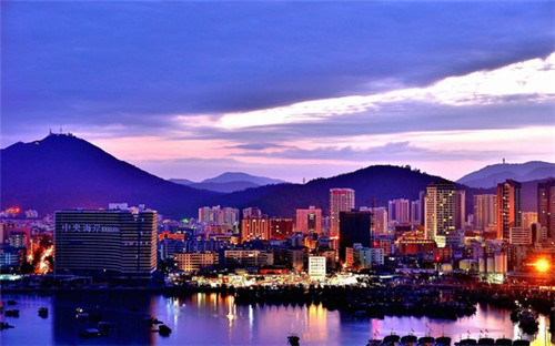 小寨旁边有什么景点（小寨附近景点好玩的）